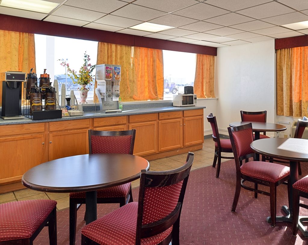Americas Best Value Inn El Reno Restaurant foto